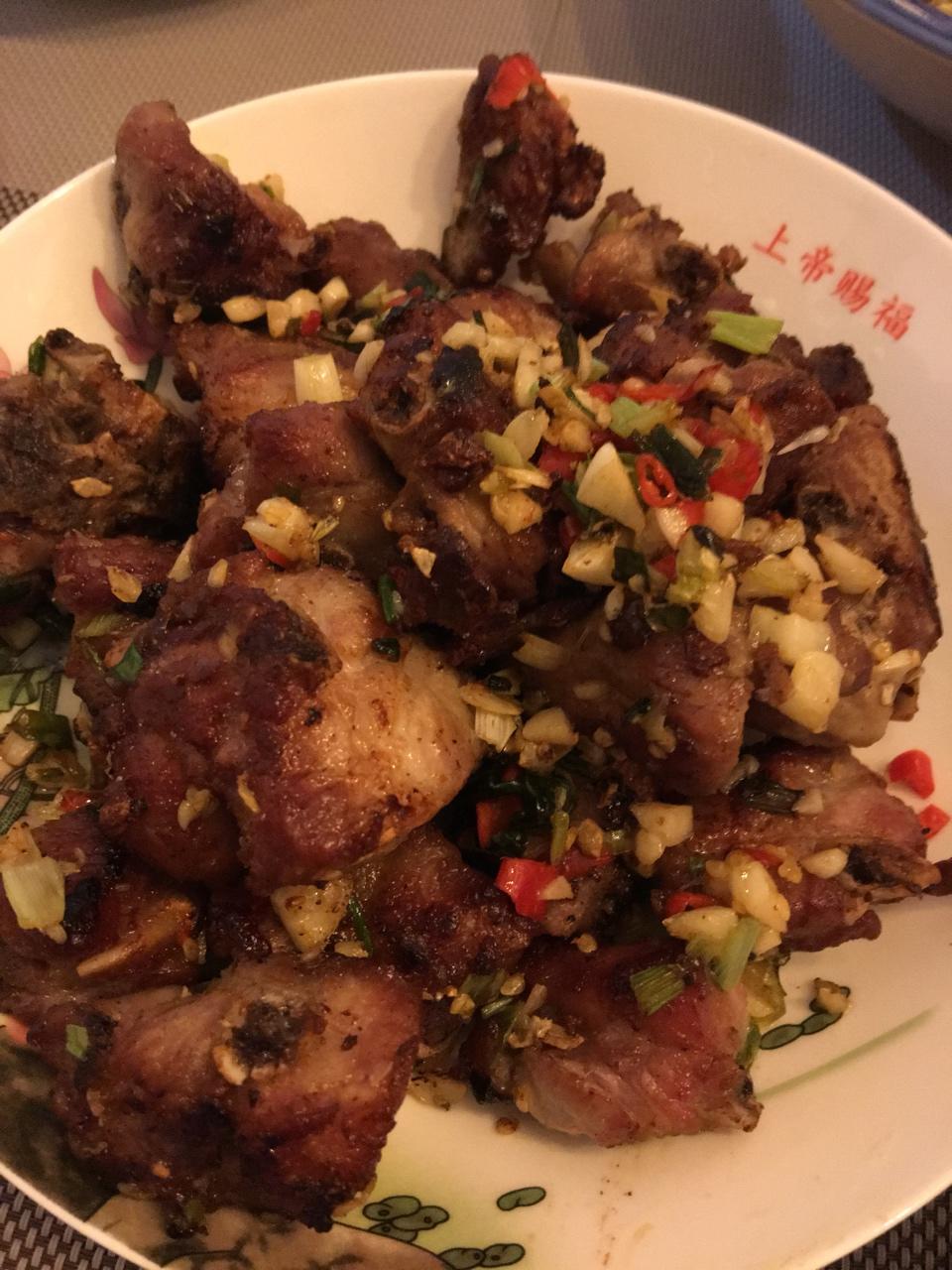 蒜香排骨 Garlic Pork Ribs