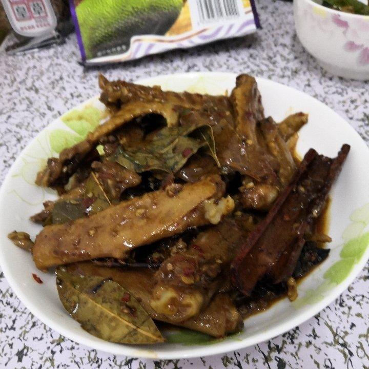 周黑鸭味～～～鸭翅 鸭爪