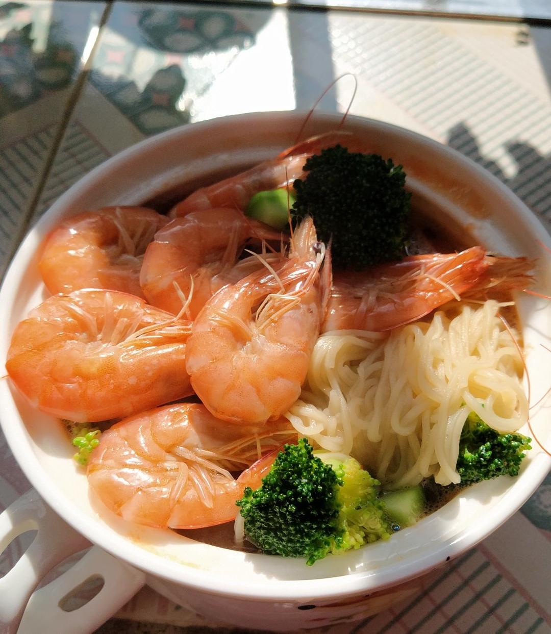鲜虾汤面