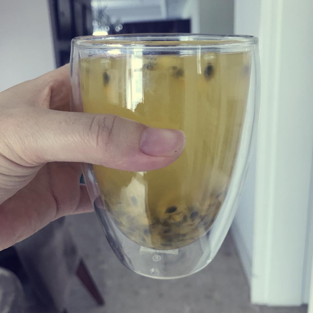 百香果的朴素吃法（百香果汁）