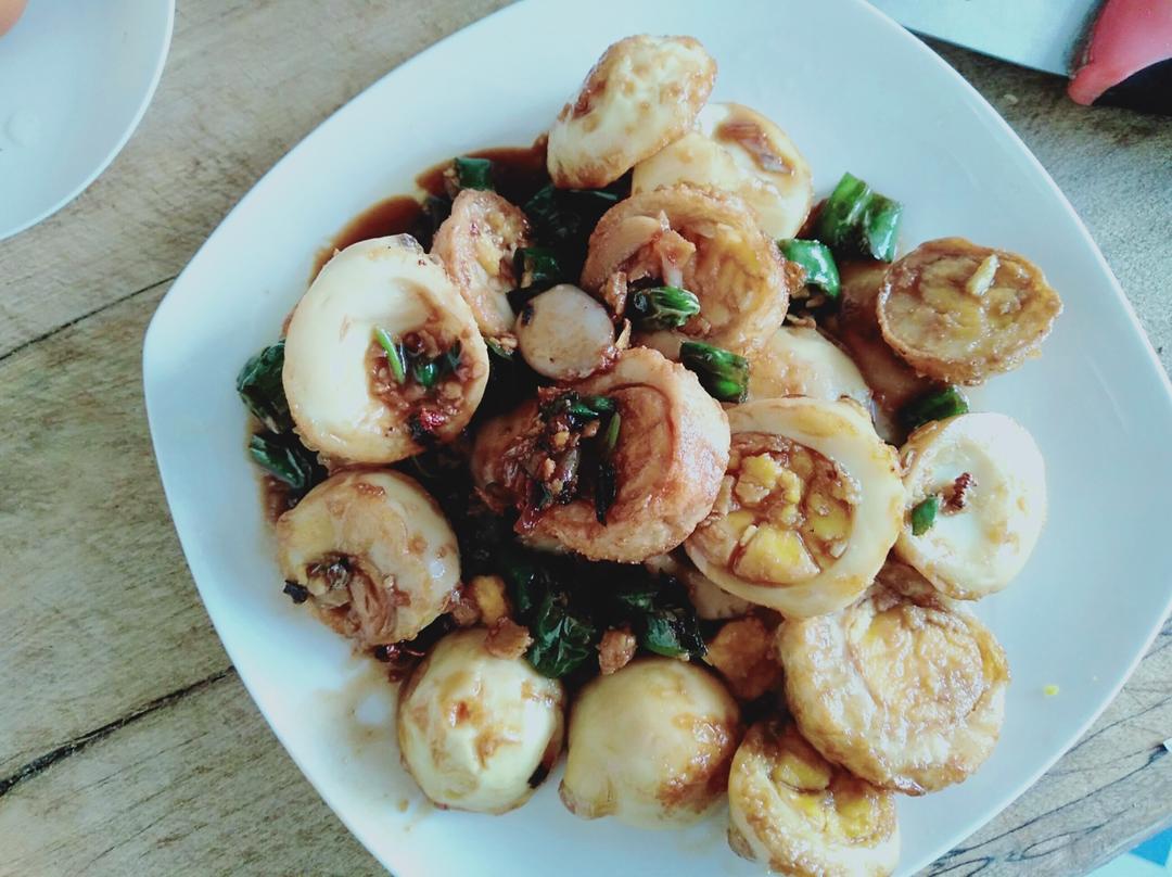 传统农家小炒—辣椒虎皮蛋（又名金钱蛋）的做法