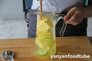 菠萝冰茶 Fruit Ice Tea的做法 步骤7
