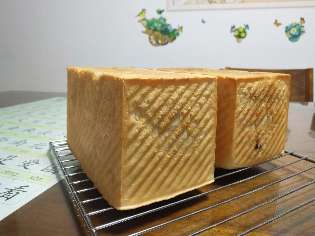 烫种吐司面包