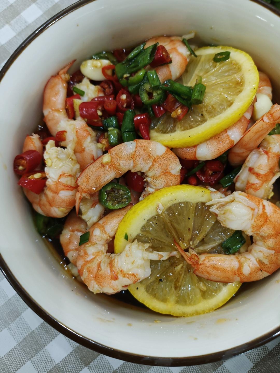 鲜嫩爽口，低脂低卡的酸辣柠檬虾，爆好吃