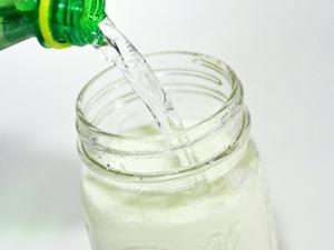 『忌廉沟鲜奶』香浓款的做法 步骤2