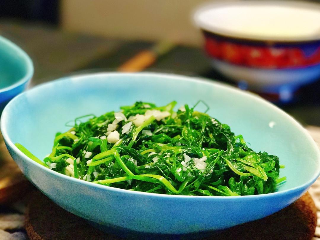 胖儿黎做的清炒豌豆尖