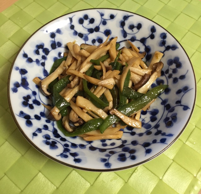 青椒素炒杏鲍菇