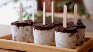 奥利奥芝士冰淇淋/松露巧克力/奶昔/盒子蛋糕(含视频)的做法 步骤11