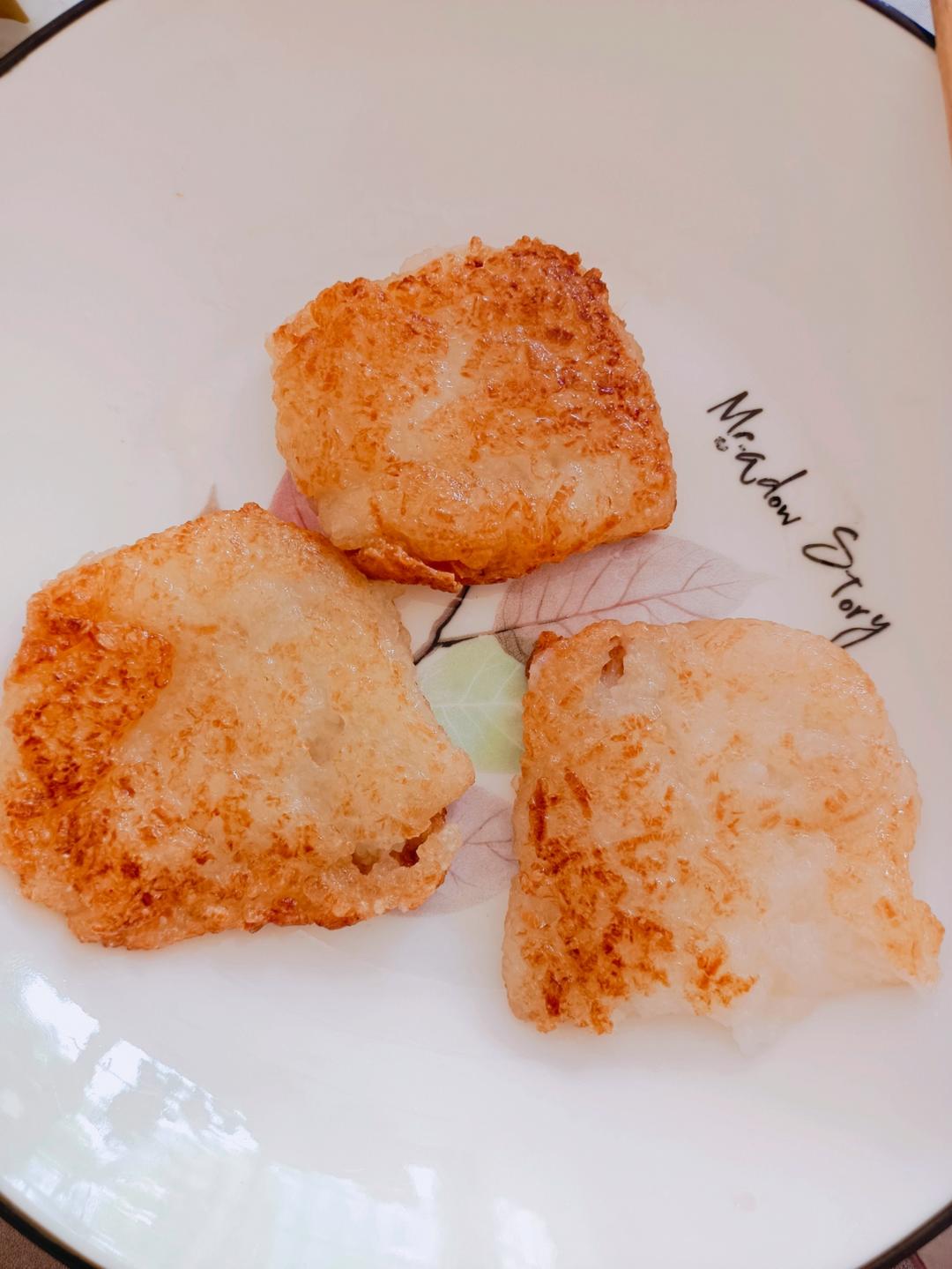 糯米糍粑---江南人叫它糍饭糕！