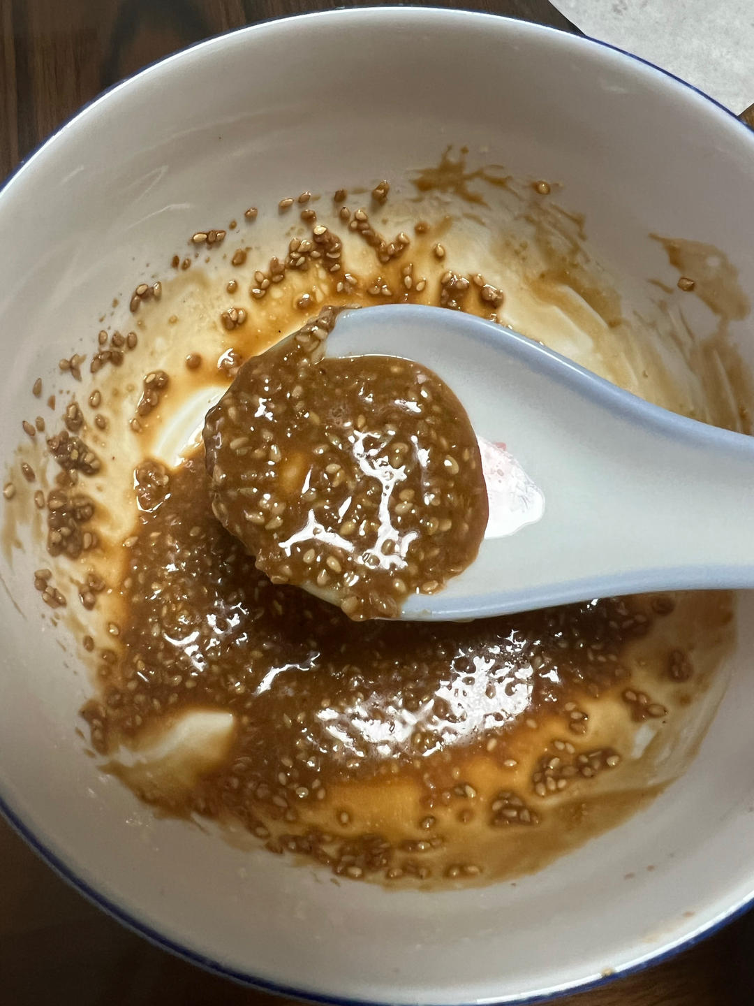 日式烘芝麻酱汁