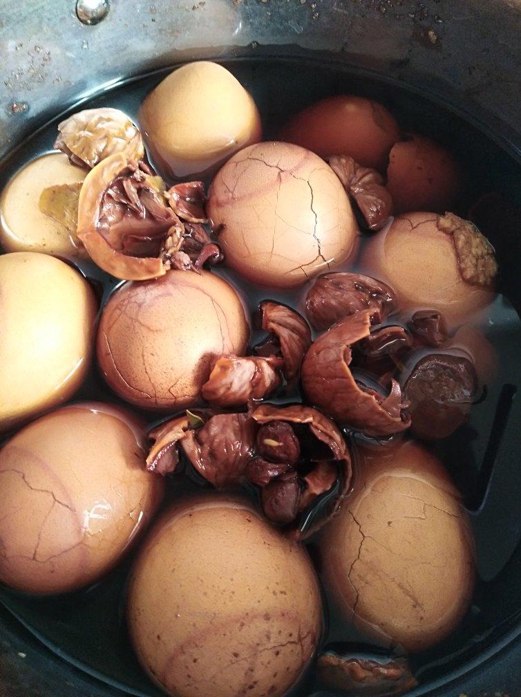 甜心81做的核桃壳煮鸡蛋