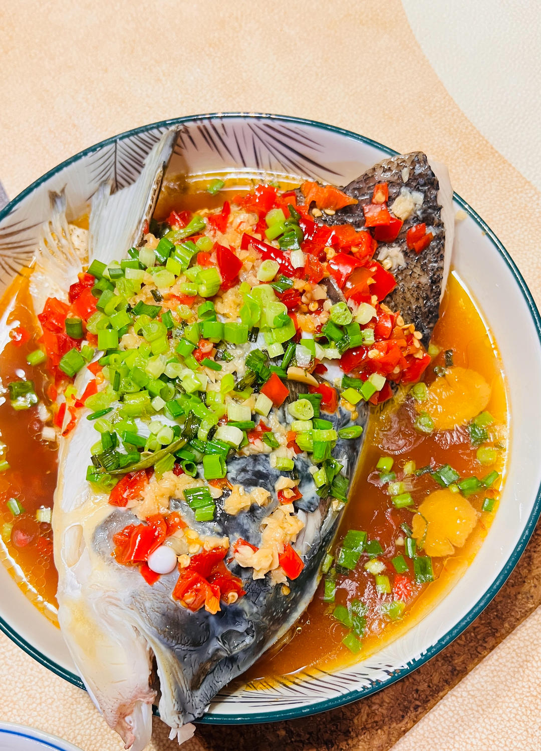 家庭版剁椒蒸鱼头，味道胜比大酒店👍