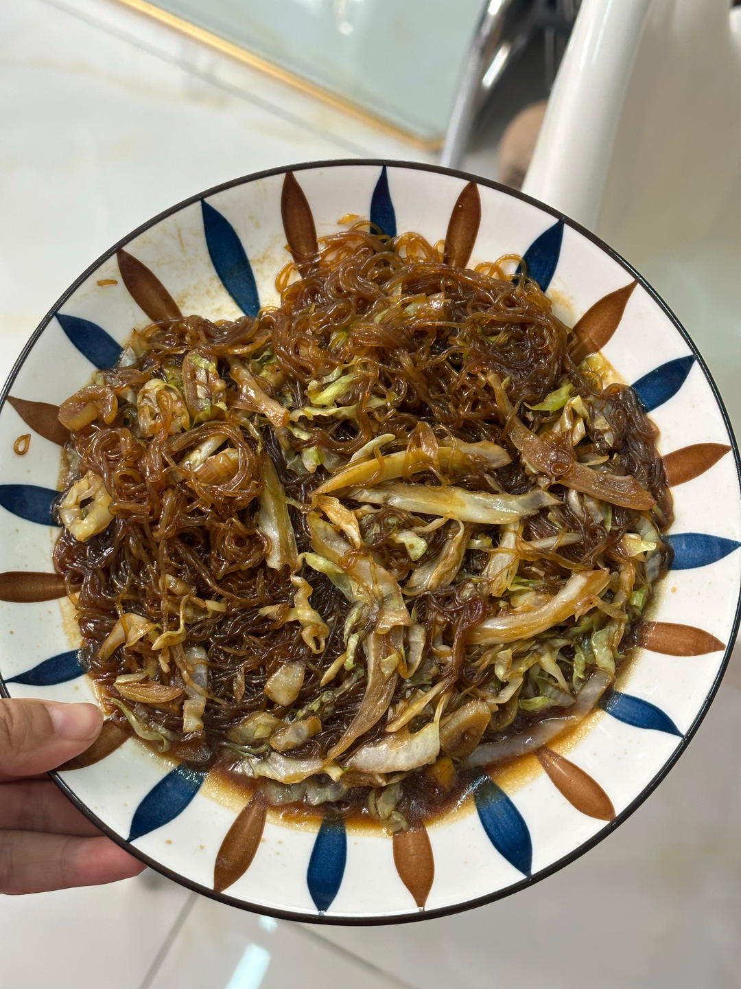 最近爱吃粉丝粉条～包菜炒粉丝