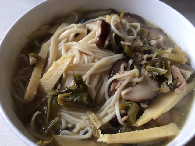 雪菜肉丝面