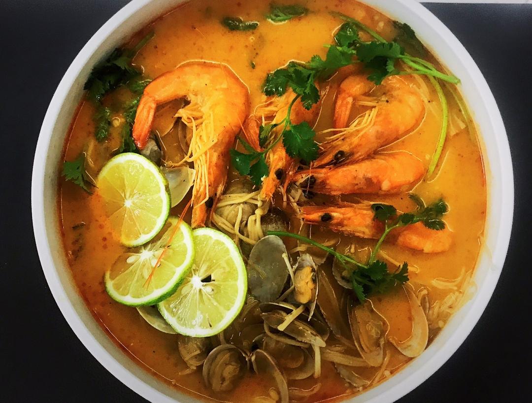 冬阴功汤(秒杀泰式餐馆冬阴功)