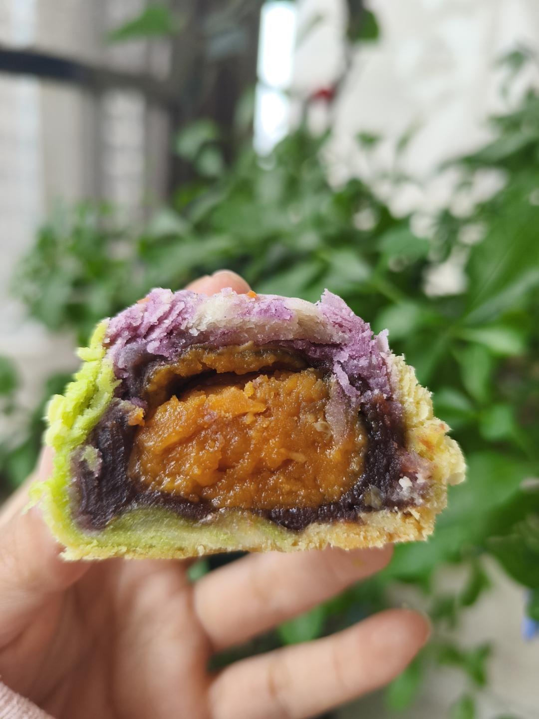 彩虹渐变蛋黄酥（无需揉出膜）