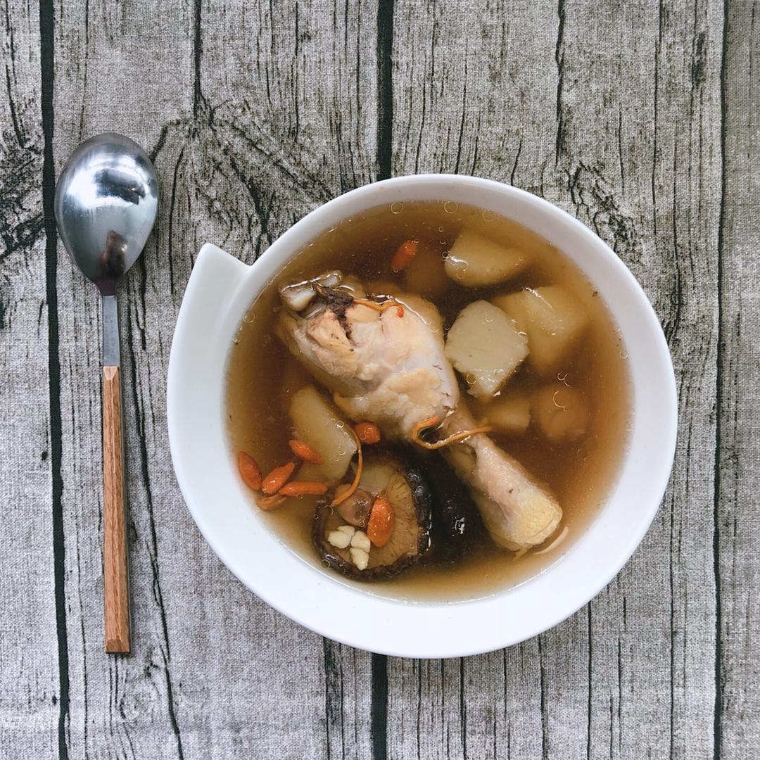 电饭锅香菇鸡汤