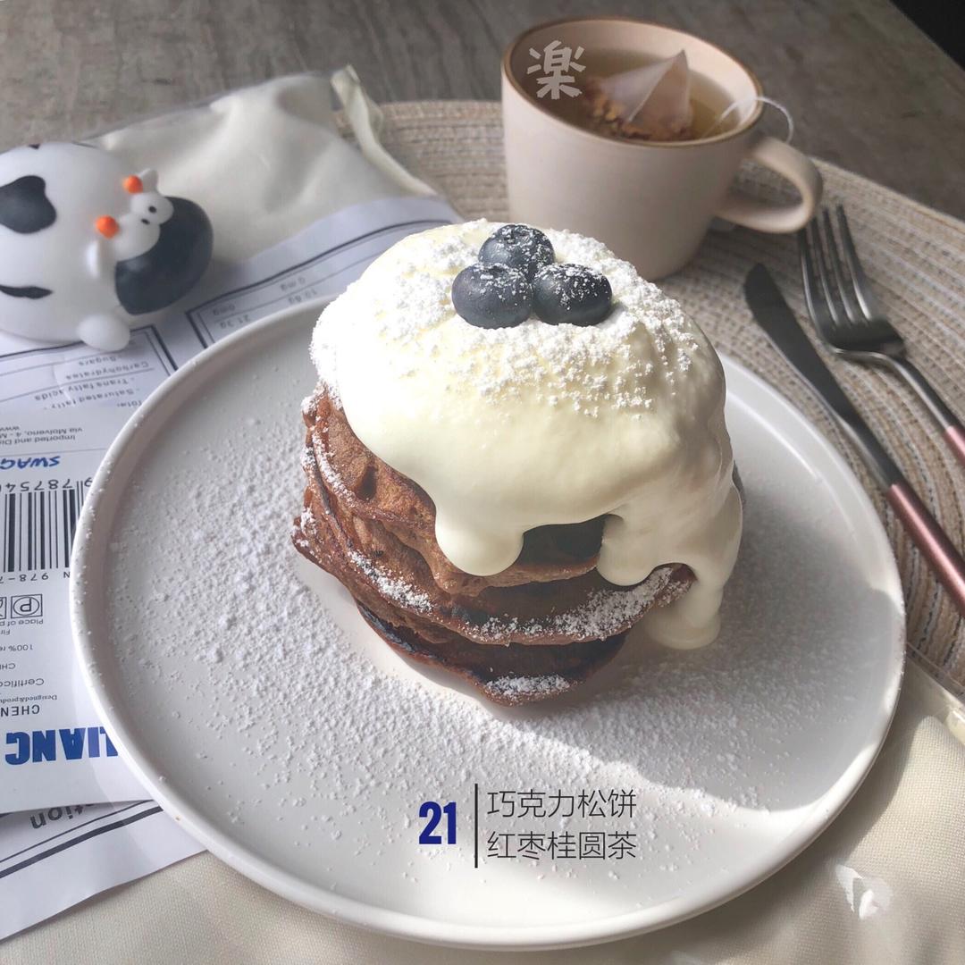 草莓松饼 | 爸爸厨房 VOL . 115 松饼粉 鸡蛋 鲜奶 橄榄油 草莓 蜂蜜