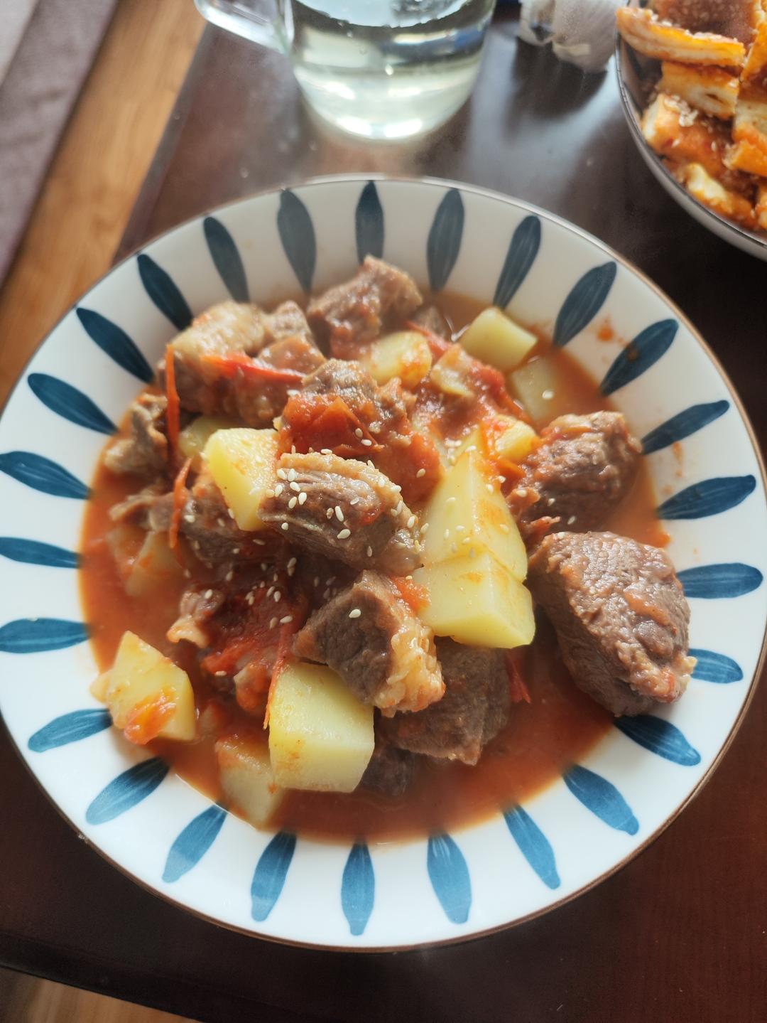 番茄土豆炖牛腩