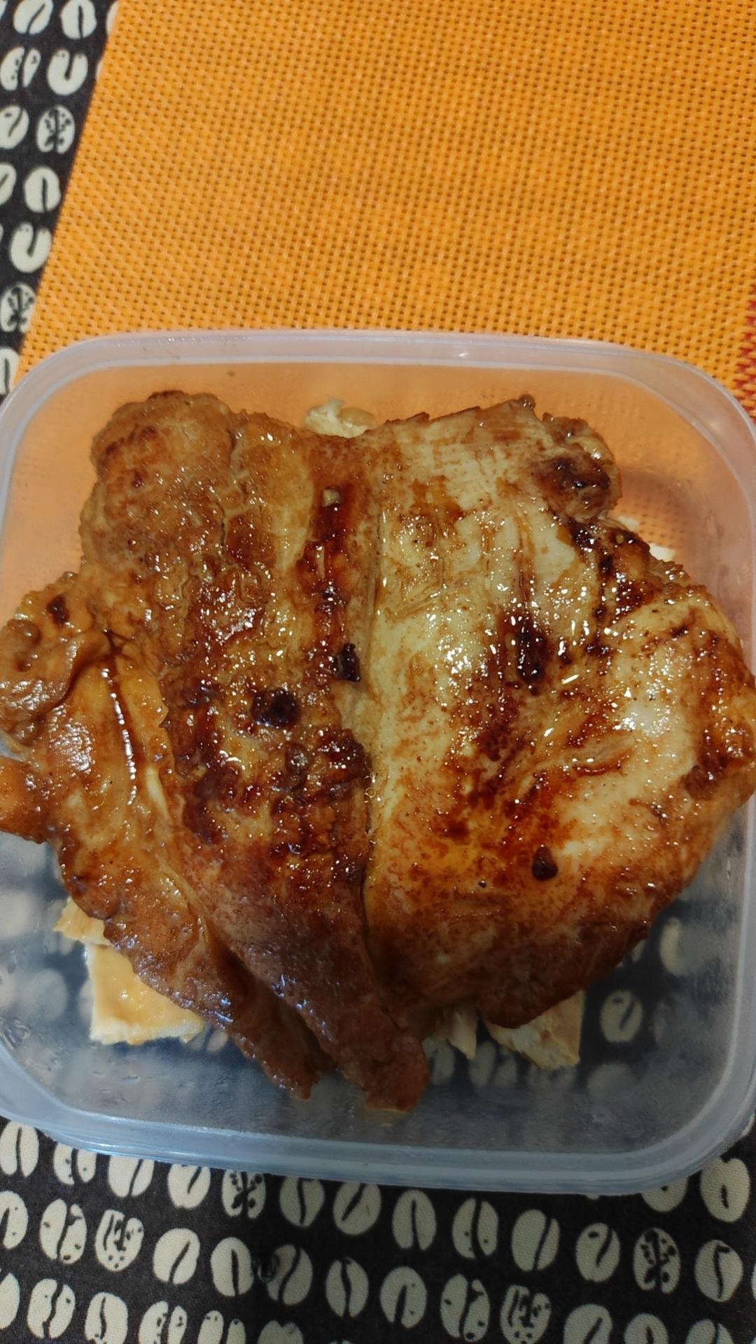 【嫩煎鸡胸肉】