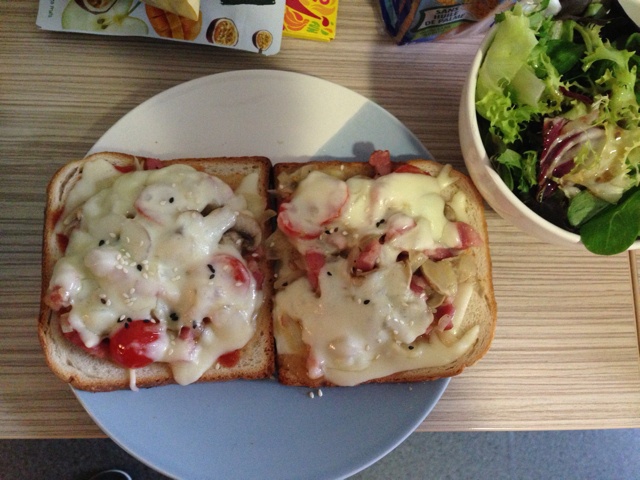 吐司培根小批萨