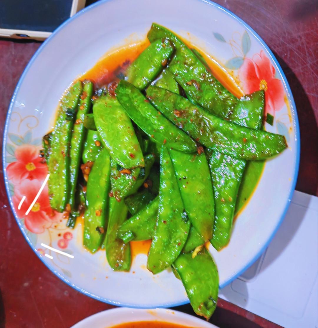 清炒豌豆荚