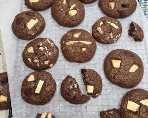 双重浓郁巧克力曲奇(Double chocolate chip cookies)的做法 步骤9