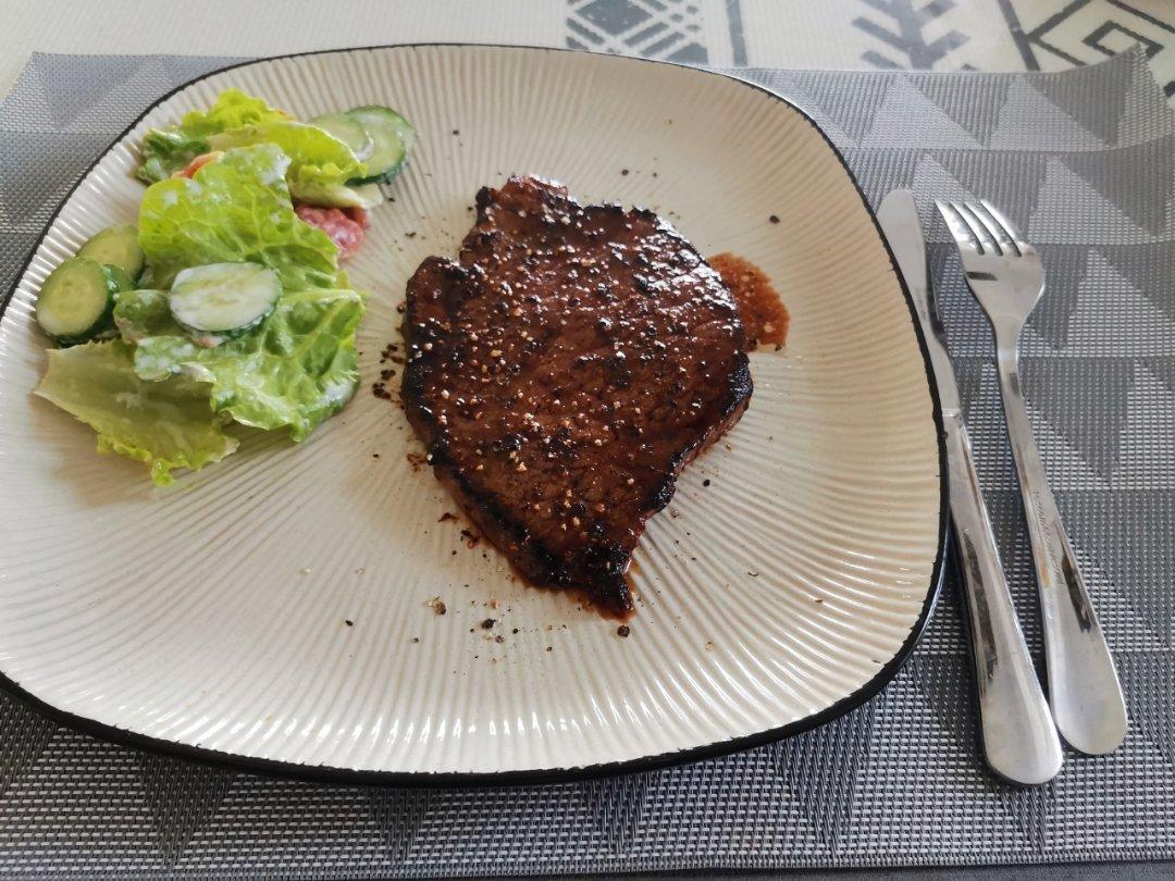 好吃到哭的煎牛排