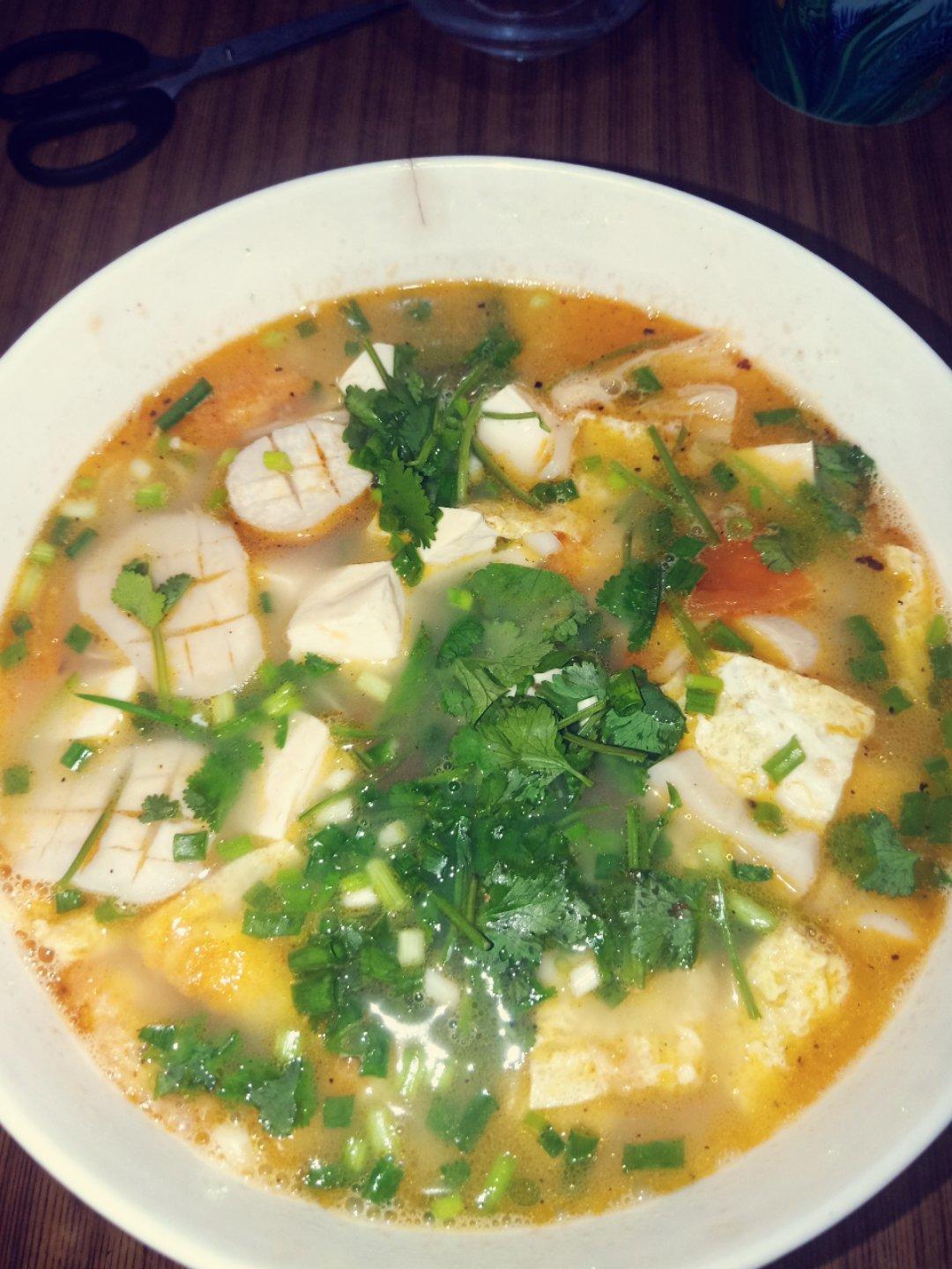 西红柿菌菇豆腐汤