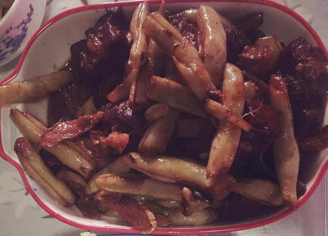 五花肉炖芸豆的做法