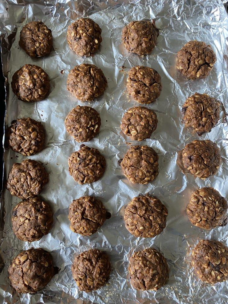 无粉无油燕麦花生酱饼干