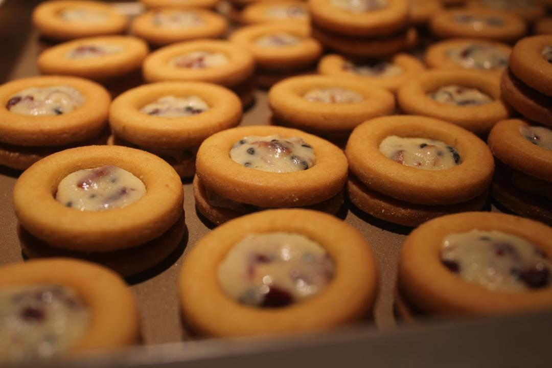 网红零食～坚果披萨小饼