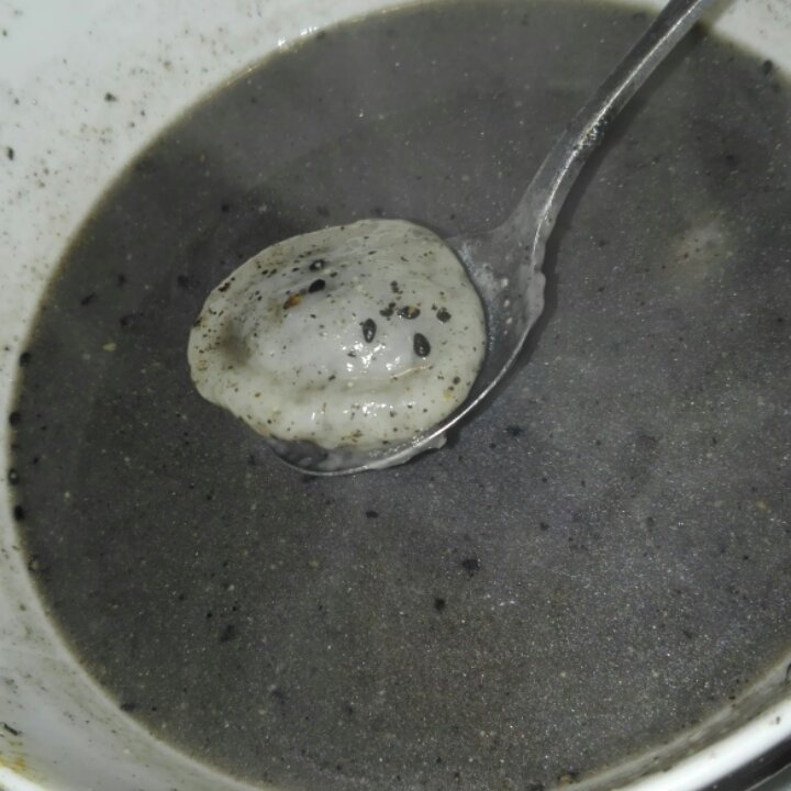 黑芝麻汤圆
