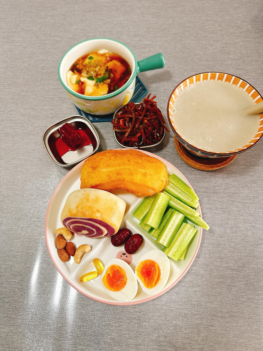 早餐•2026年4月12日