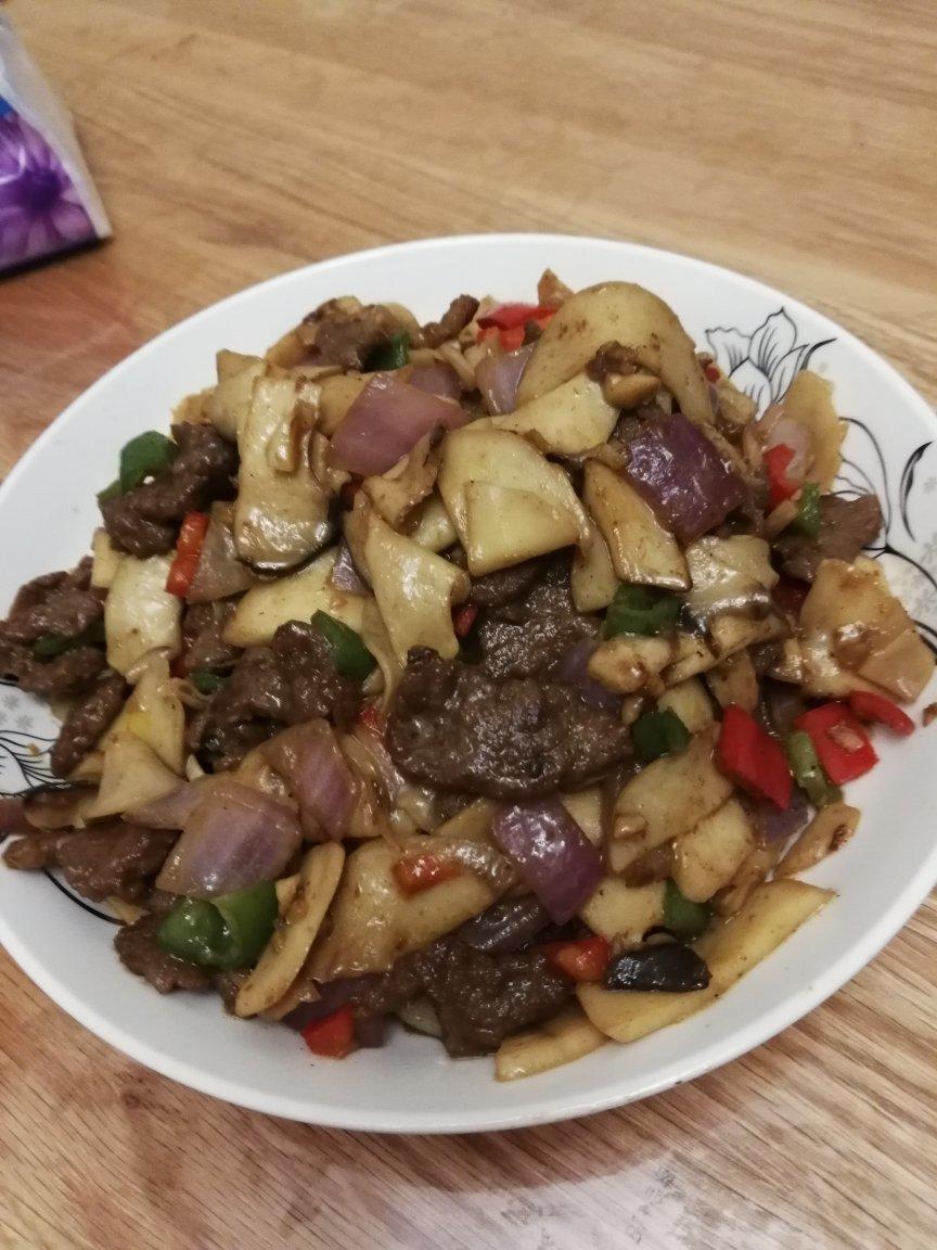 杏鲍菇炒牛肉