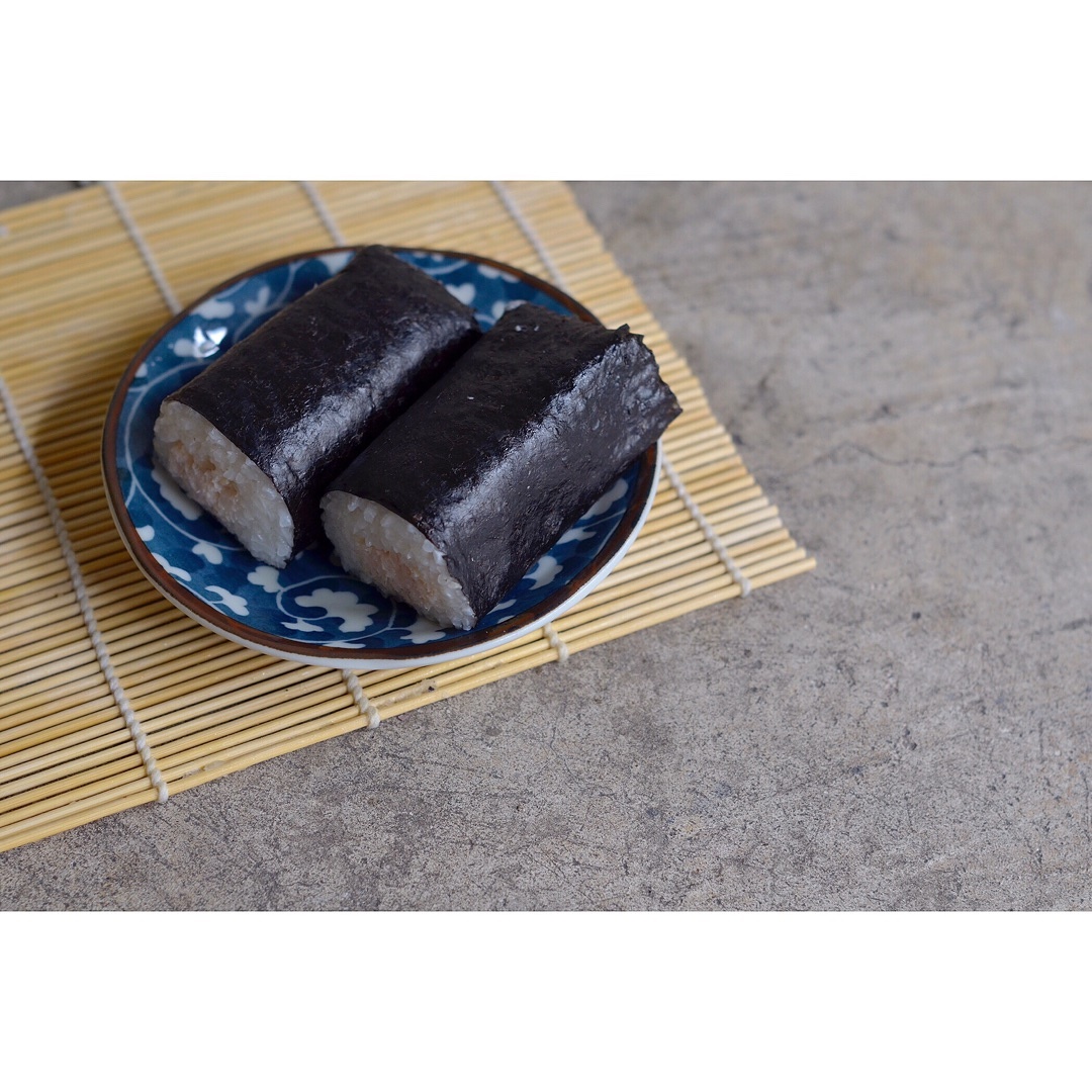 Tuna & Avocado寿司卷的做法