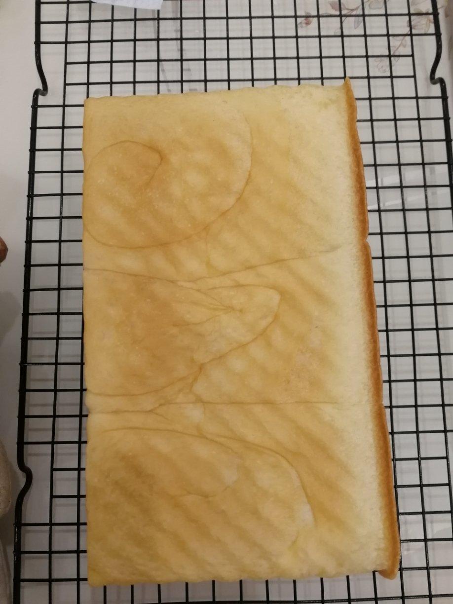 🍞消耗淡奶油吐司｜无黄油｜软绵绵｜奶香浓郁