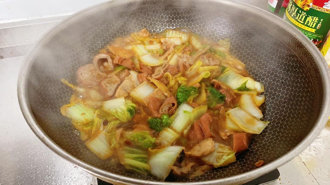 家常味-肥肠炖白菜