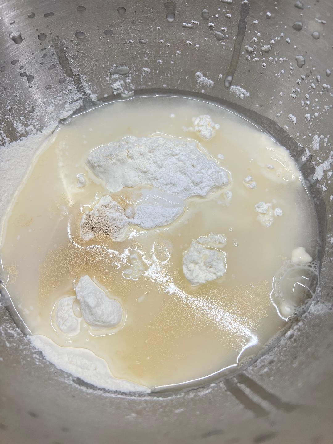 纯奶手撕吐司的做法 步骤1