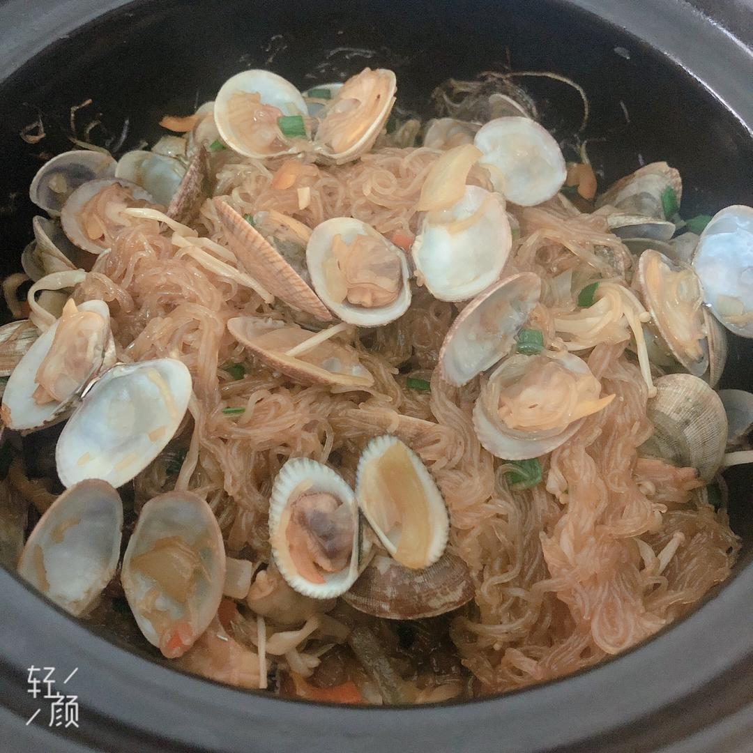 家常美味花蛤粉丝煲