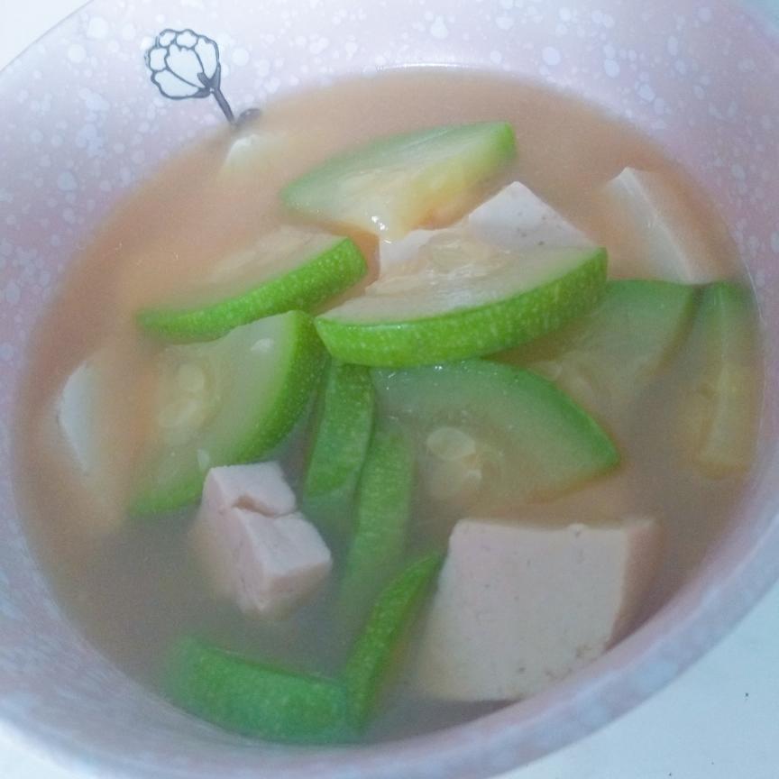 西葫芦豆腐汤的做法