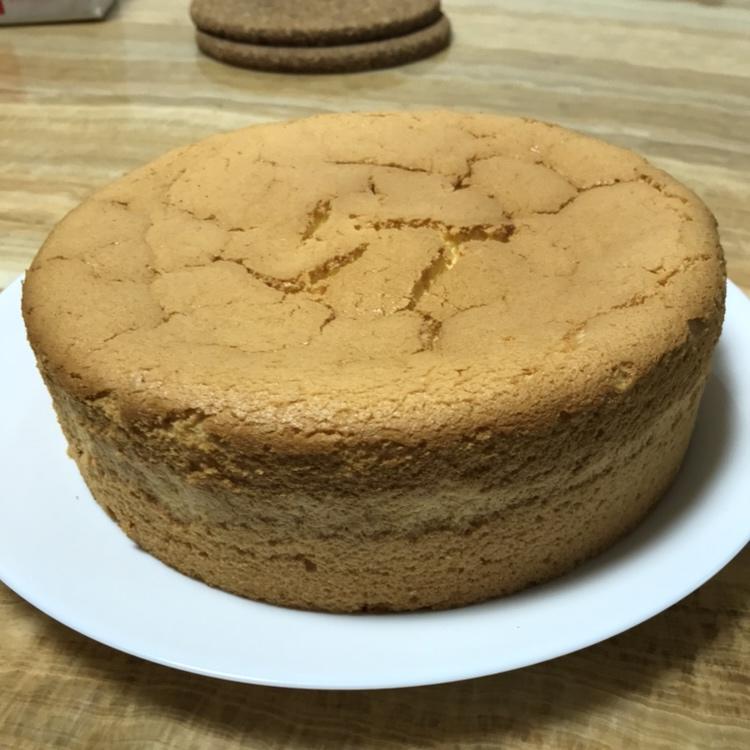 不凹底不塌陷的完美戚风蛋糕