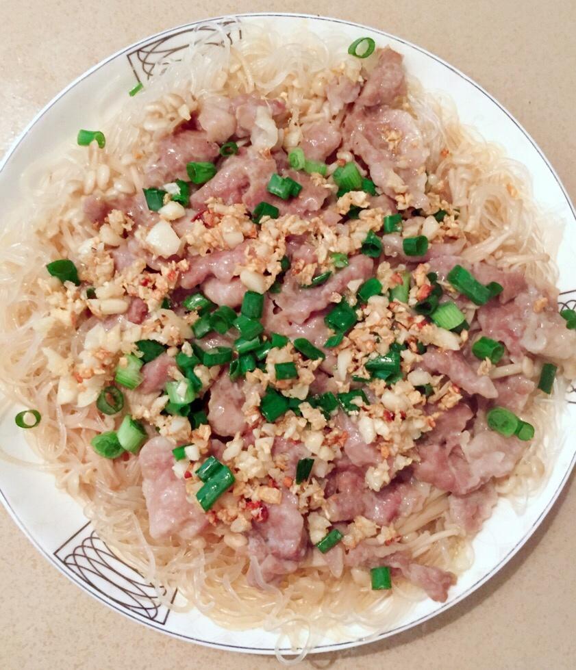 家常快手菜~金针菇粉丝蒸虾