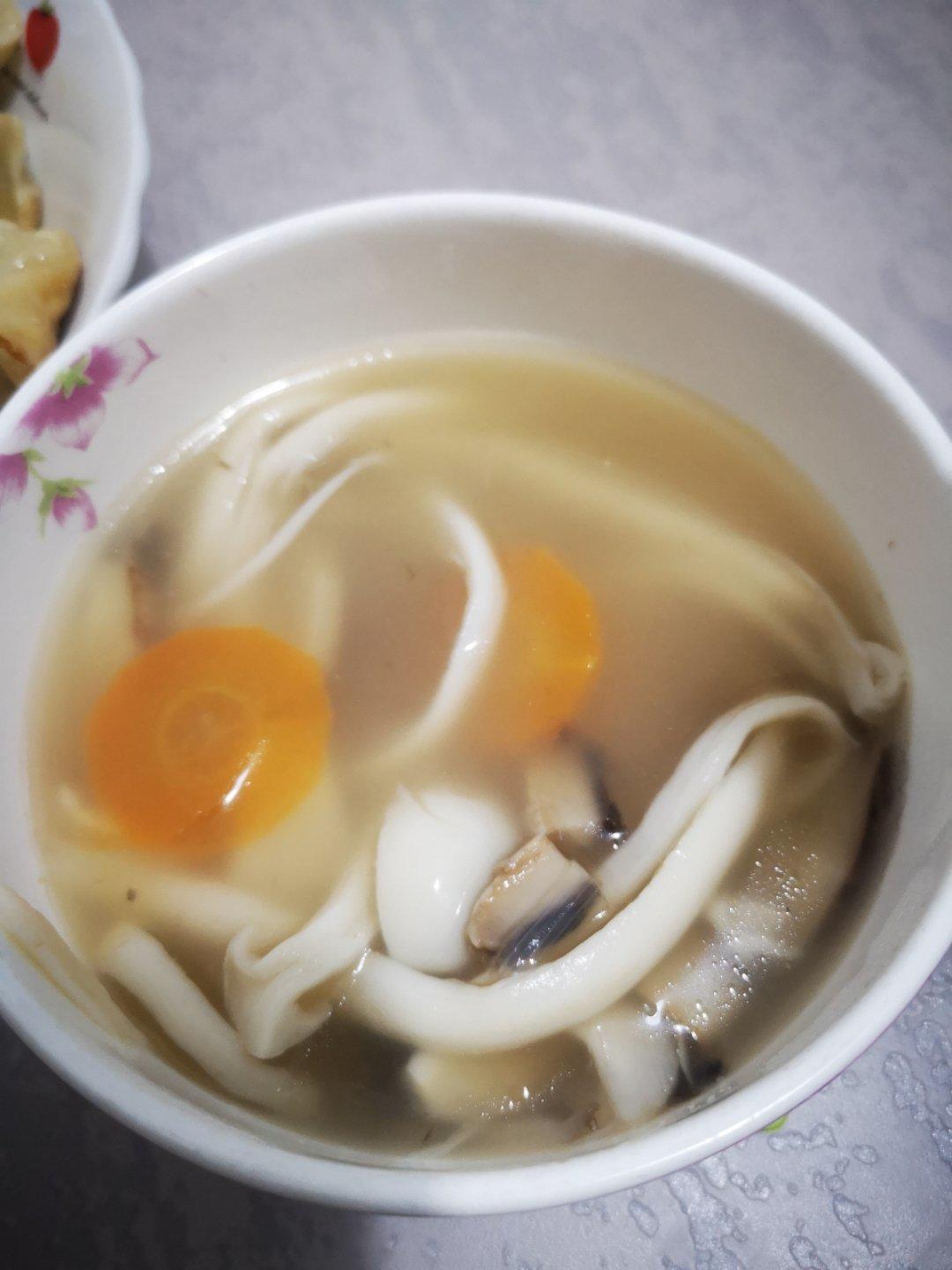 家常～蘑菇汤