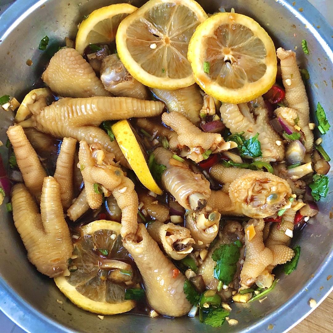 【柠檬酸辣鸡爪】自制超级无敌美味的网红鸡爪