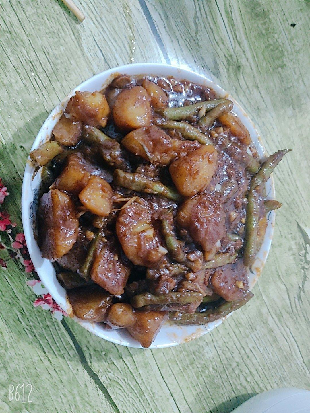 土豆炖豆角