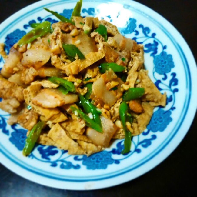 油豆腐小炒肉