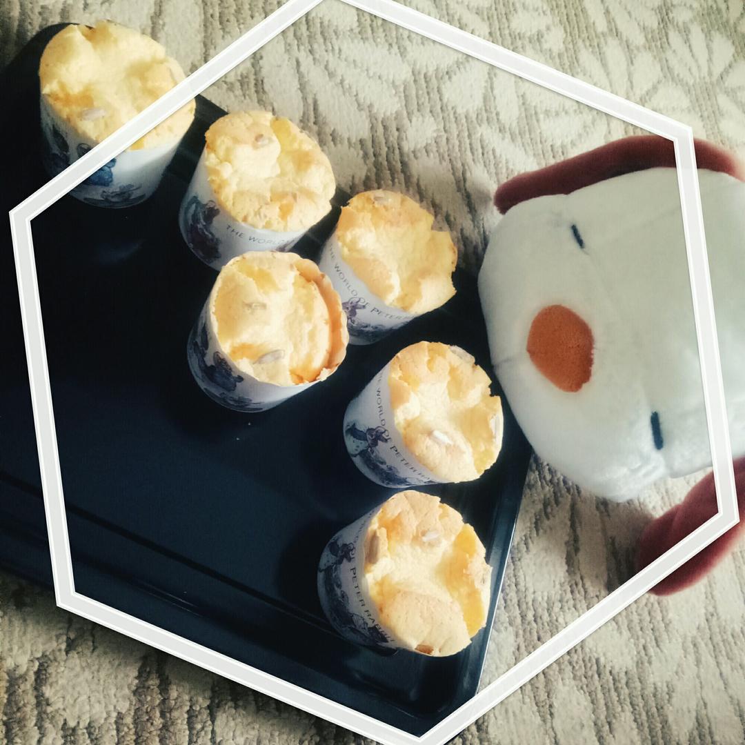 软绵绵戚风纸杯蛋糕