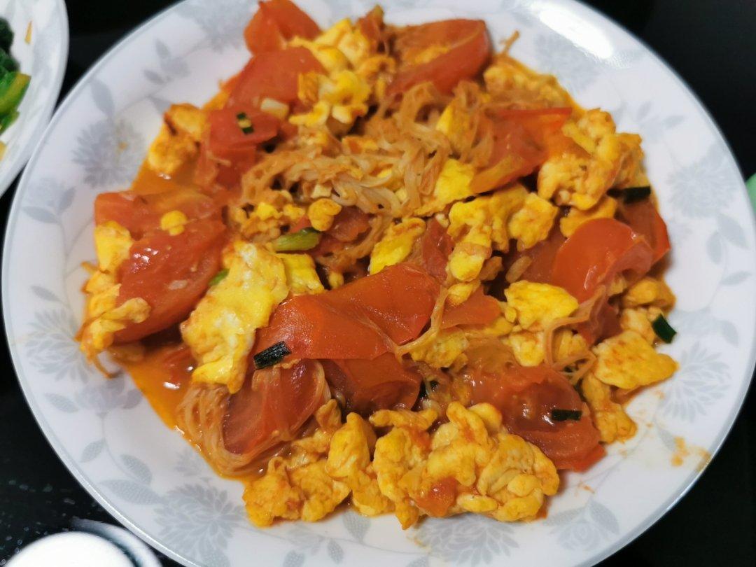 西红柿金针菇炒鸡蛋