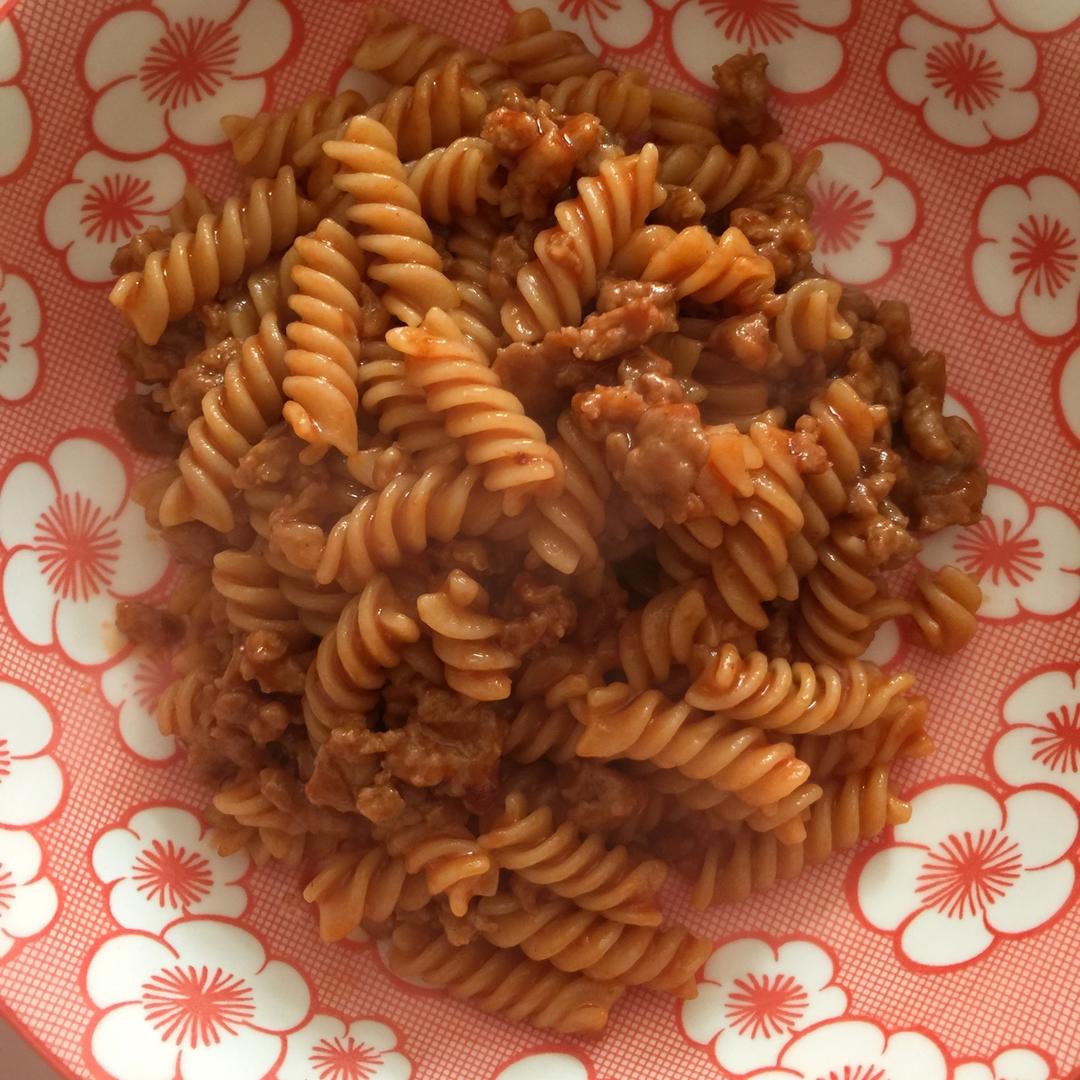 番茄肉酱意大利面